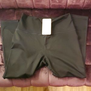 NWT Fabletics Define Ultra High Waist 7/8